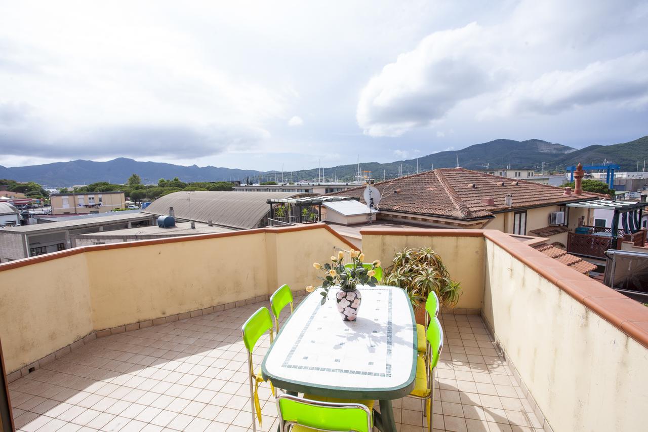 Appartamento Trilo Ornella Portoferraio Exteriör bild